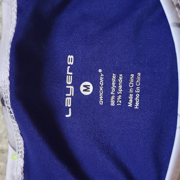 Layer 8 Workout Tank Medium - Picture 3 of 5